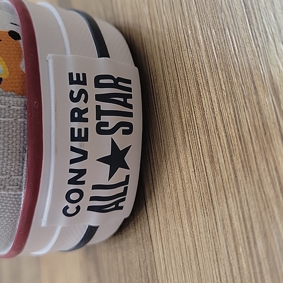 Converse High Top Brand new size junior 6=size women's 8. - Picture 10 of 13